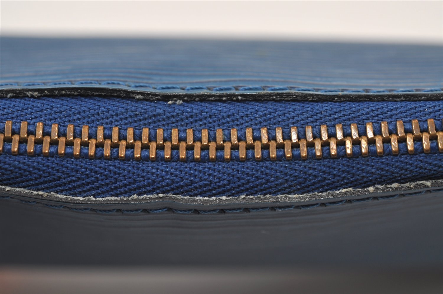 Authentic Louis Vuitton Epi Pochette Accessoires Pouch Blue M52945 LV 0066J