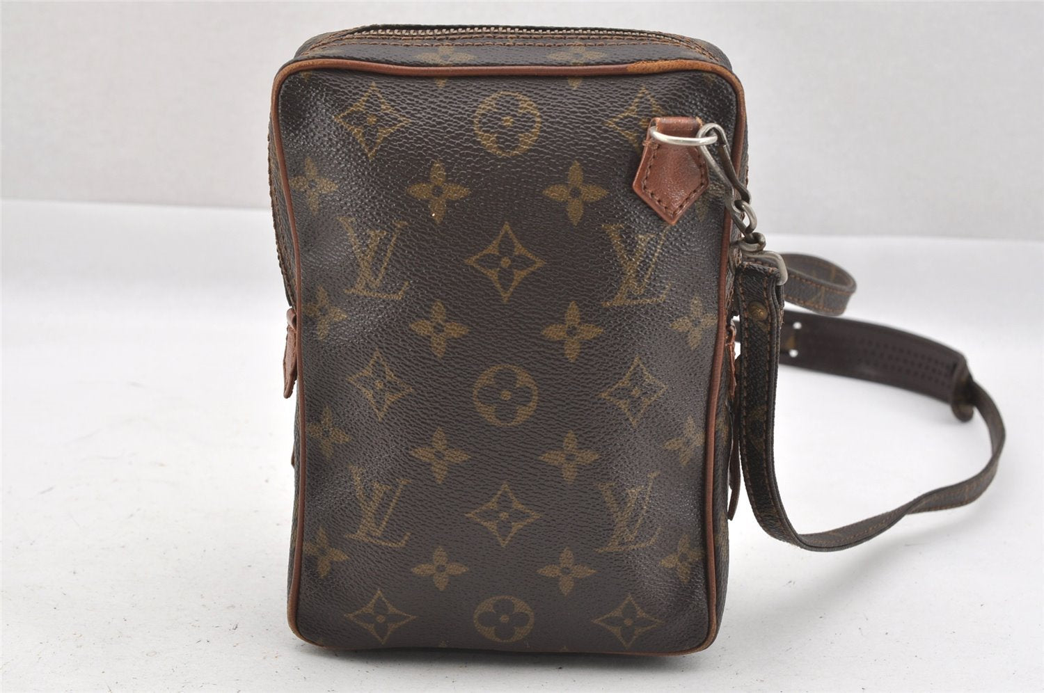 Authentic Louis Vuitton Monogram Amazone Shoulder Cross Body Bag Old Model 0067J