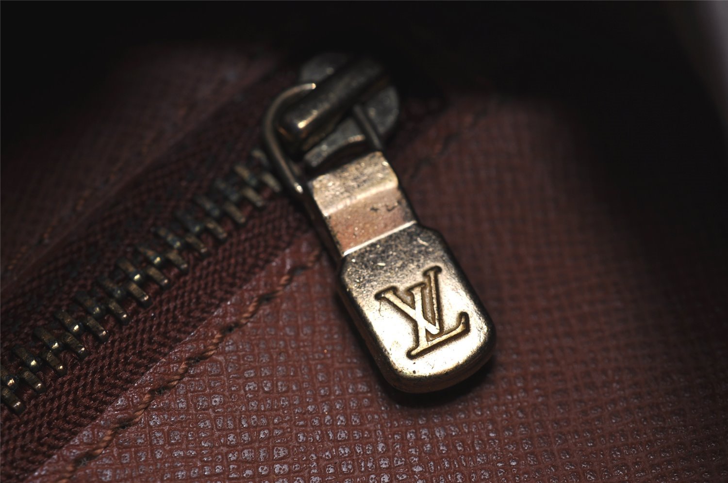 Authentic Louis Vuitton Monogram Saint Cloud GM M51242 Shoulder Bag Junk 0068J