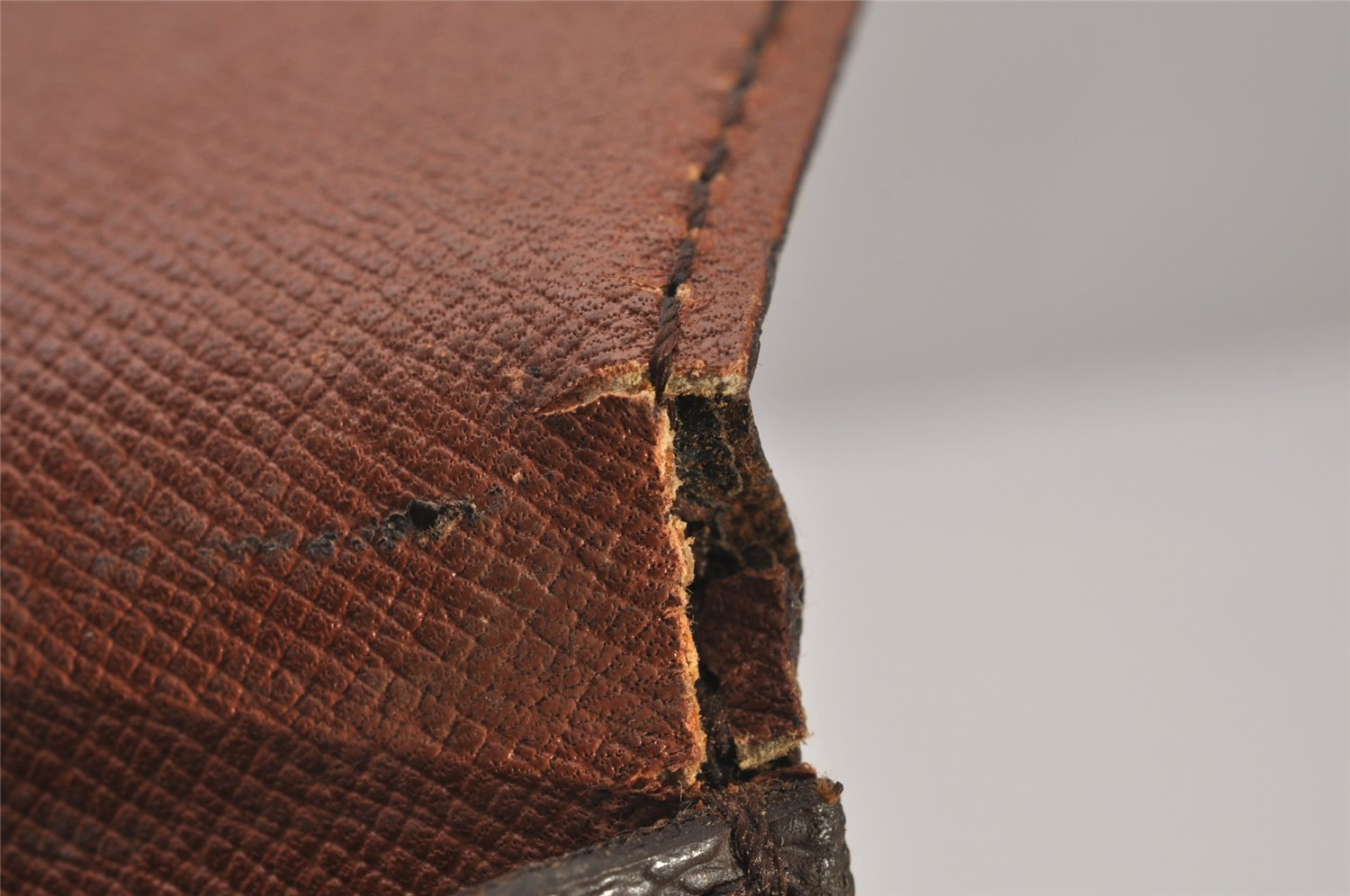 Authentic Louis Vuitton Monogram Saint Cloud GM M51242 Shoulder Bag Junk 0068J