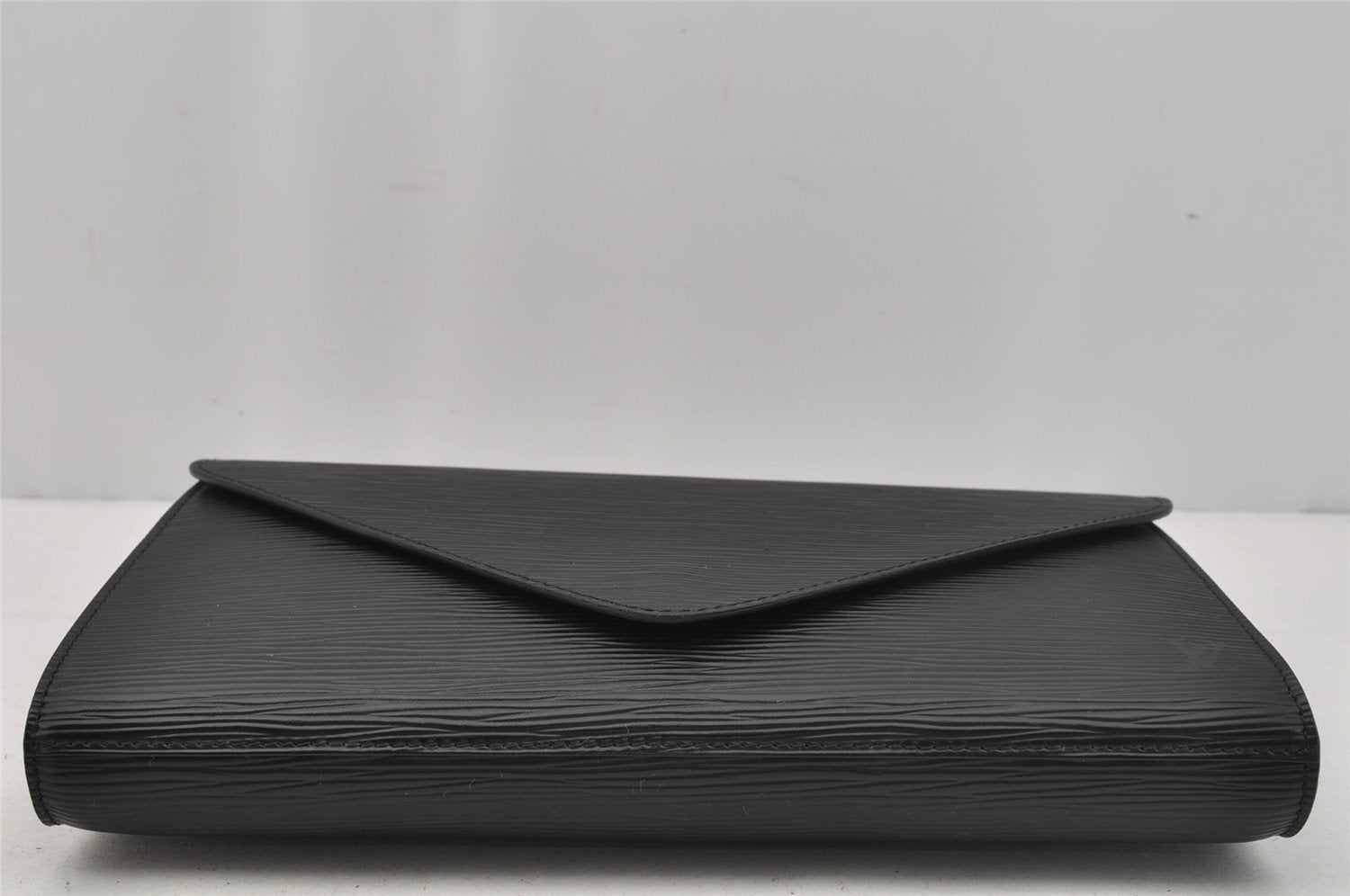 Authentic Louis Vuitton Epi Arts Deco Clutch Hand Bag Black M52632 LV 0069J