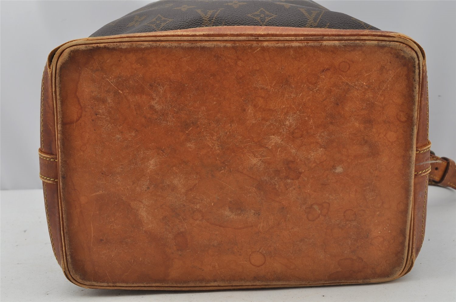 Authentic Louis Vuitton Monogram Noe Shoulder Drawstring Bag M42224 LV 0071J