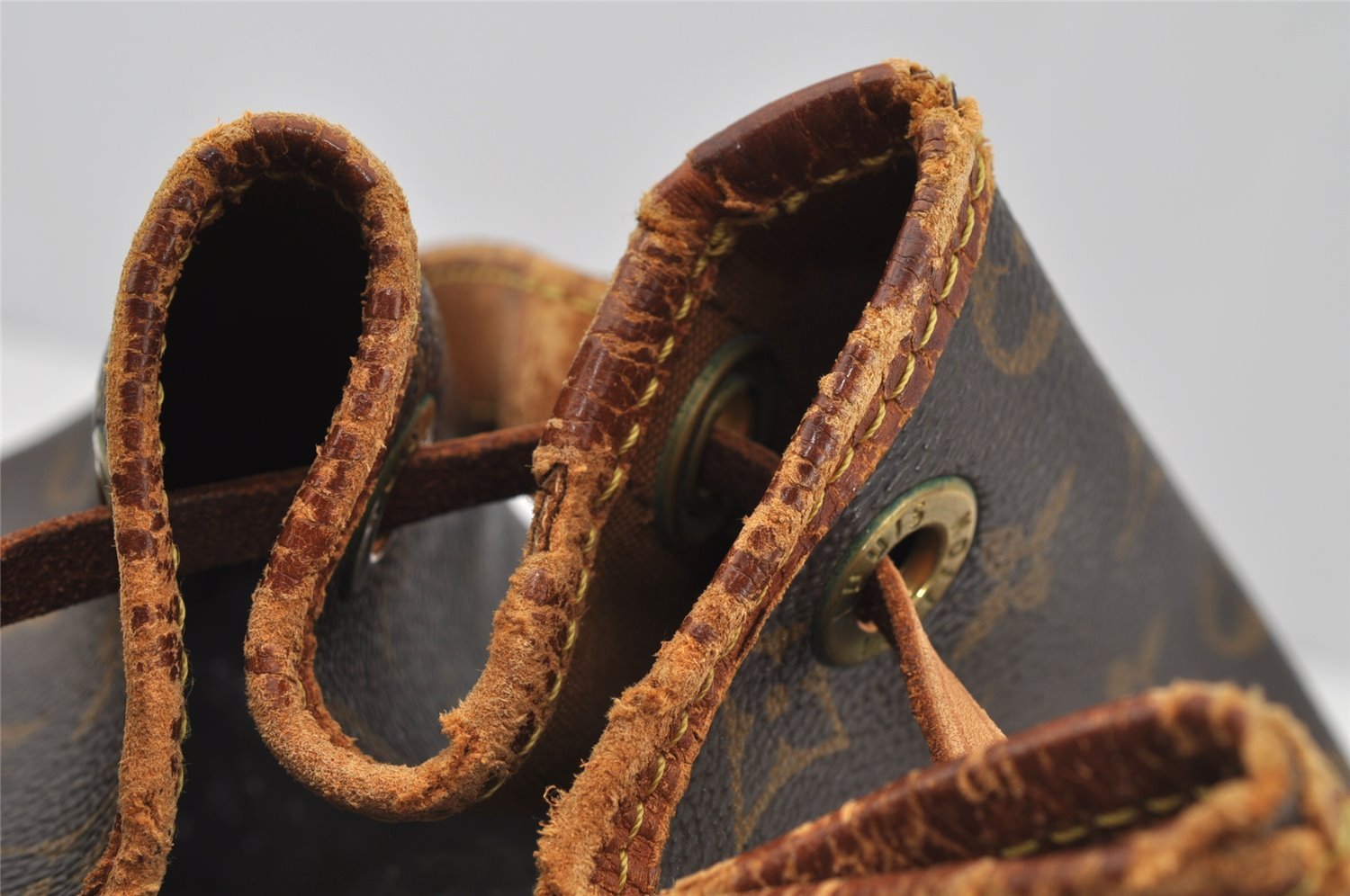 Authentic Louis Vuitton Monogram Noe Shoulder Drawstring Bag M42224 LV 0071J