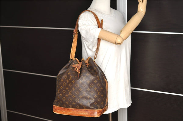Authentic Louis Vuitton Monogram Noe Shoulder Drawstring Bag M42224 LV 0071J