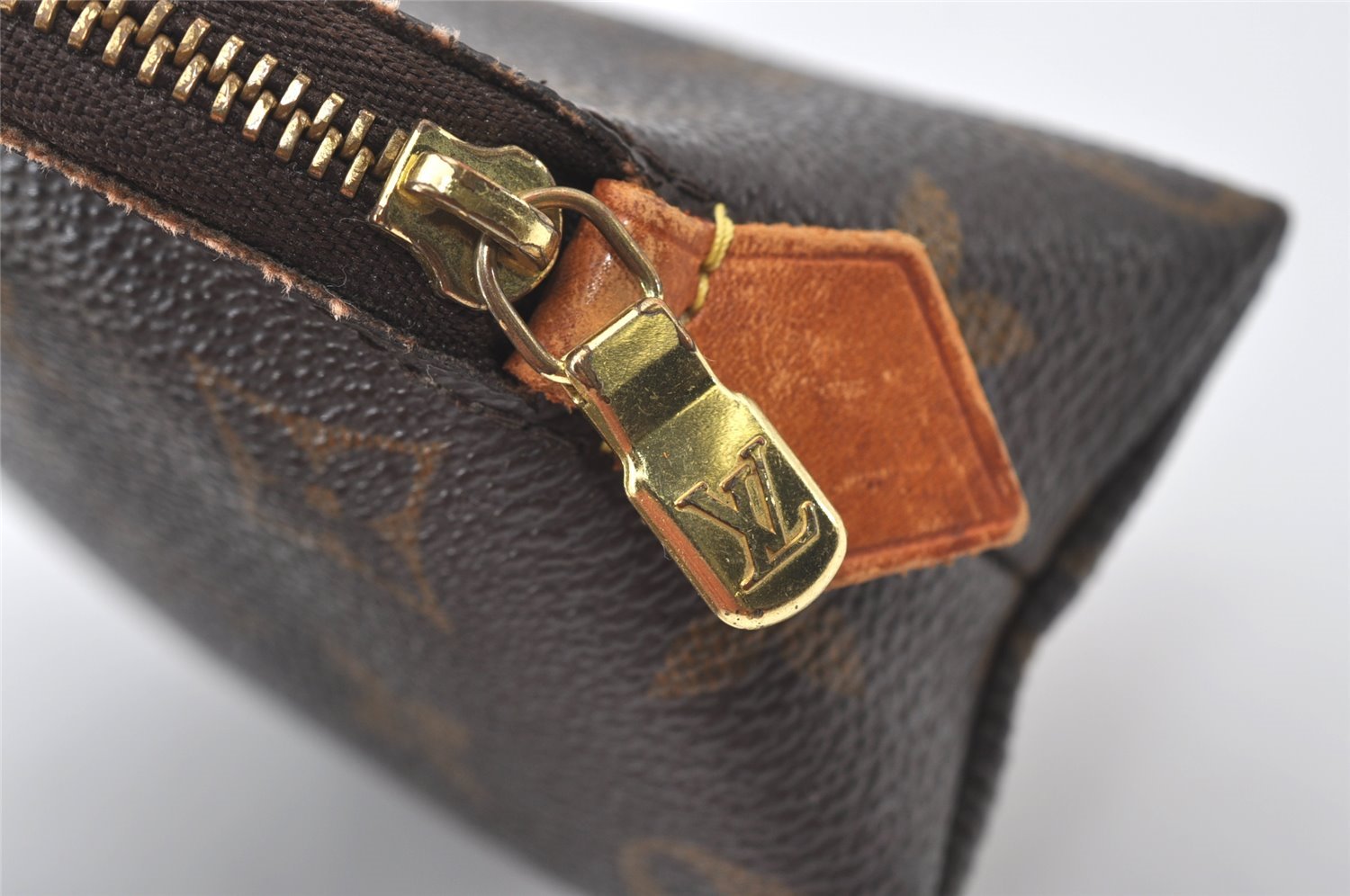 Authentic Louis Vuitton Monogram Pochette Cosmetic Pouch M47515 LV 0073J