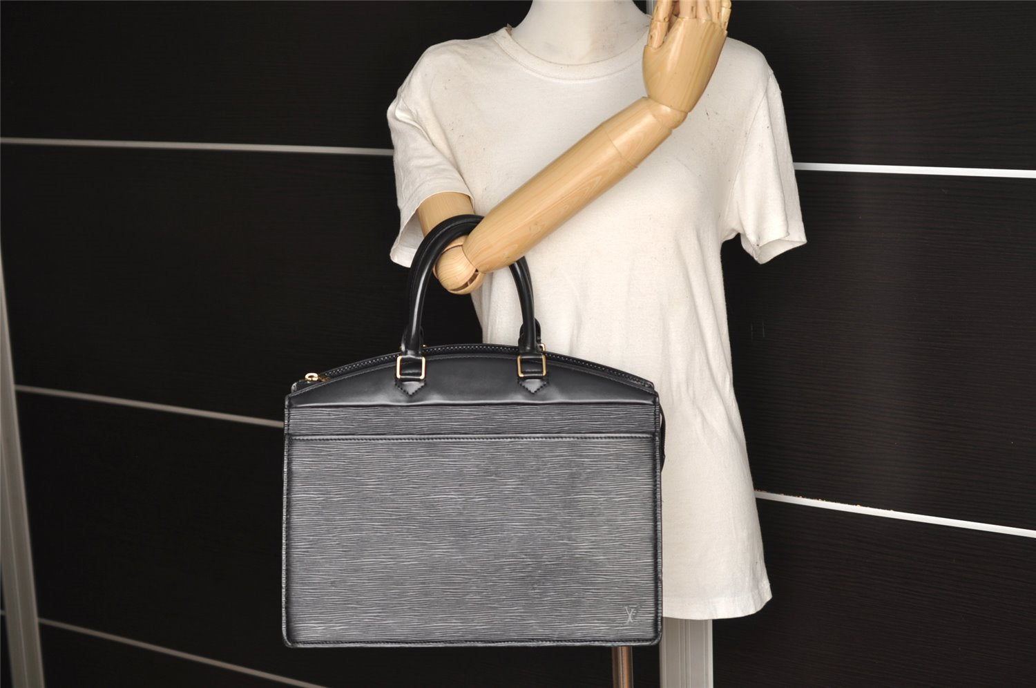 Authentic Louis Vuitton Epi Riviera Hand Bag Black M48182 LV Junk 0074J