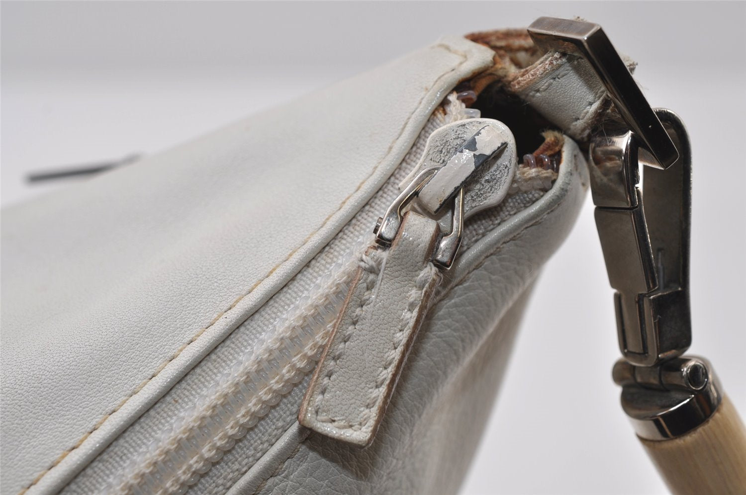 Authentic GUCCI Bamboo Shoulder Hand Bag Purse Leather 0013865 White 0085J