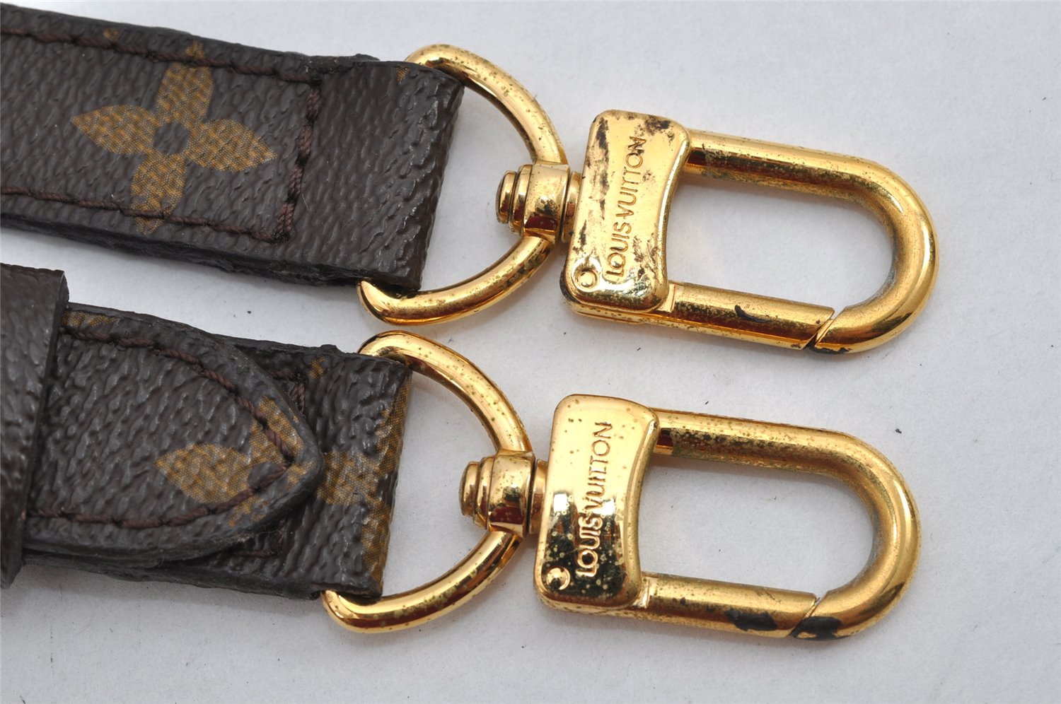 Authentic Louis Vuitton Vintage Monogram Shoulder Strap 41.7-47.7