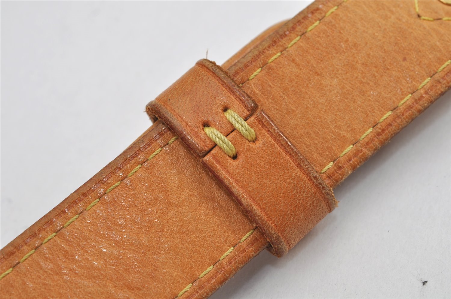 Authentic Louis Vuitton Leather Shoulder Strap Beige 36-40.2