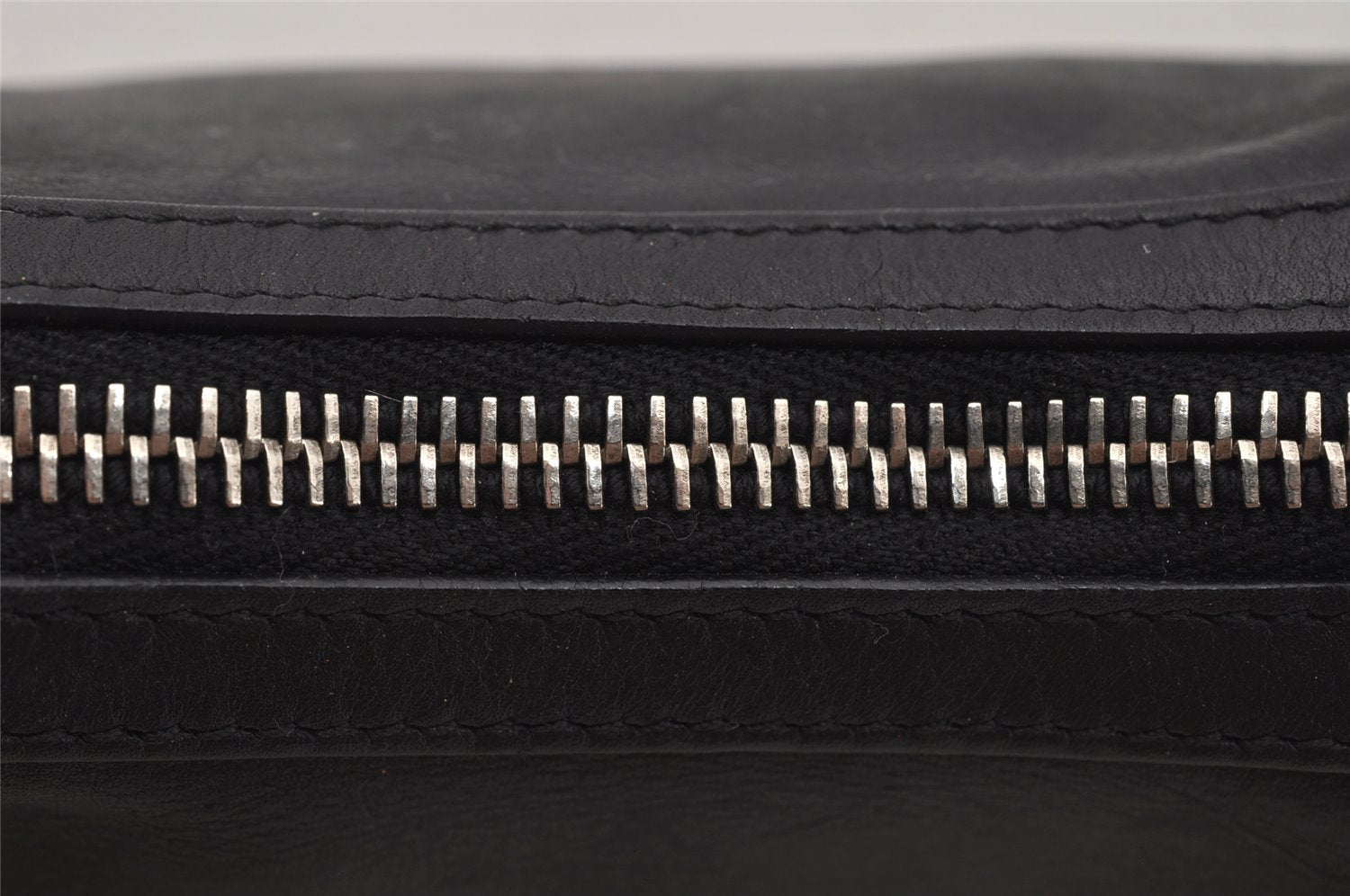 Authentic GUCCI Vintage Shoulder Bag Purse Leather 0013812 Black 0092J