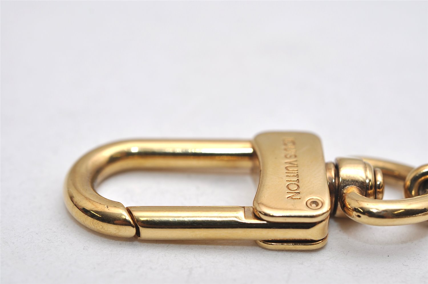 Authentic Louis Vuitton Charm Key Chain Anokre Gold M62698 LV 0097K