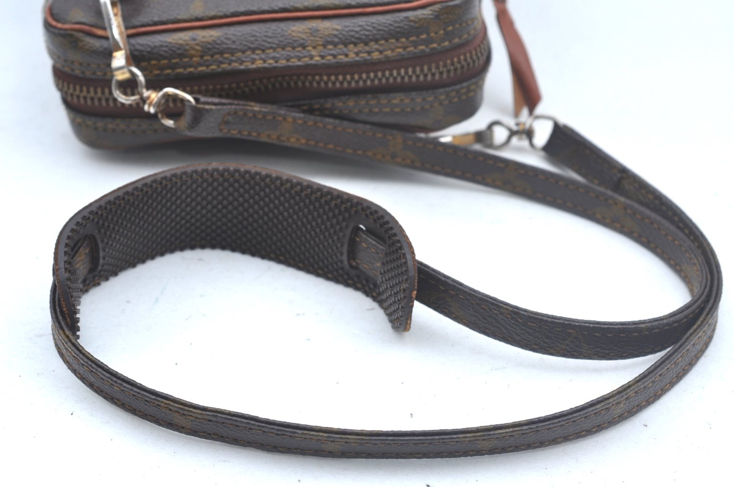 Authentic Louis Vuitton Monogram Amazone Shoulder Cross Body Bag Old Model 0106J