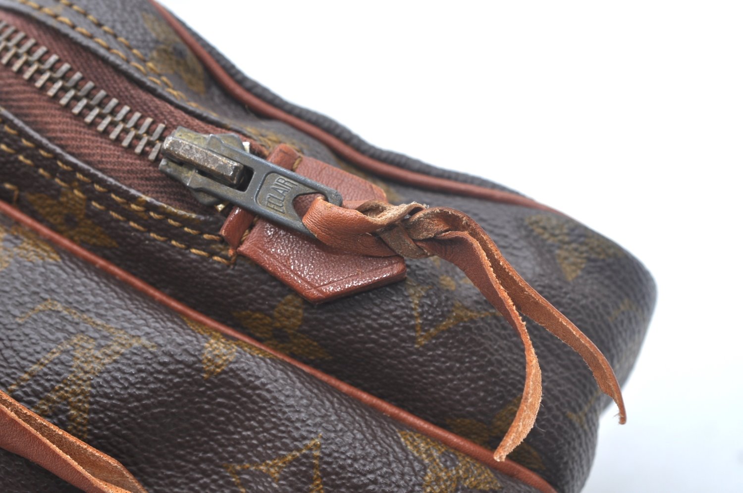 Authentic Louis Vuitton Monogram Amazone Shoulder Cross Body Bag Old Model 0106J