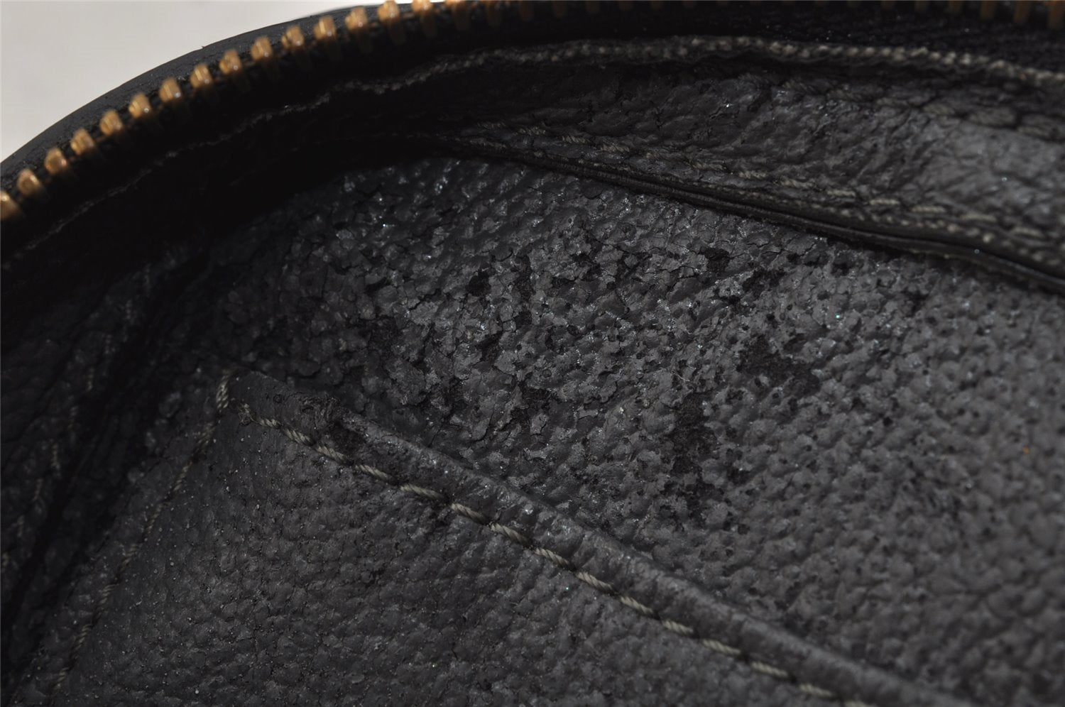 Authentic Louis Vuitton Epi Dauphine Cosmetic Pouch Black M48442 LV 0111J