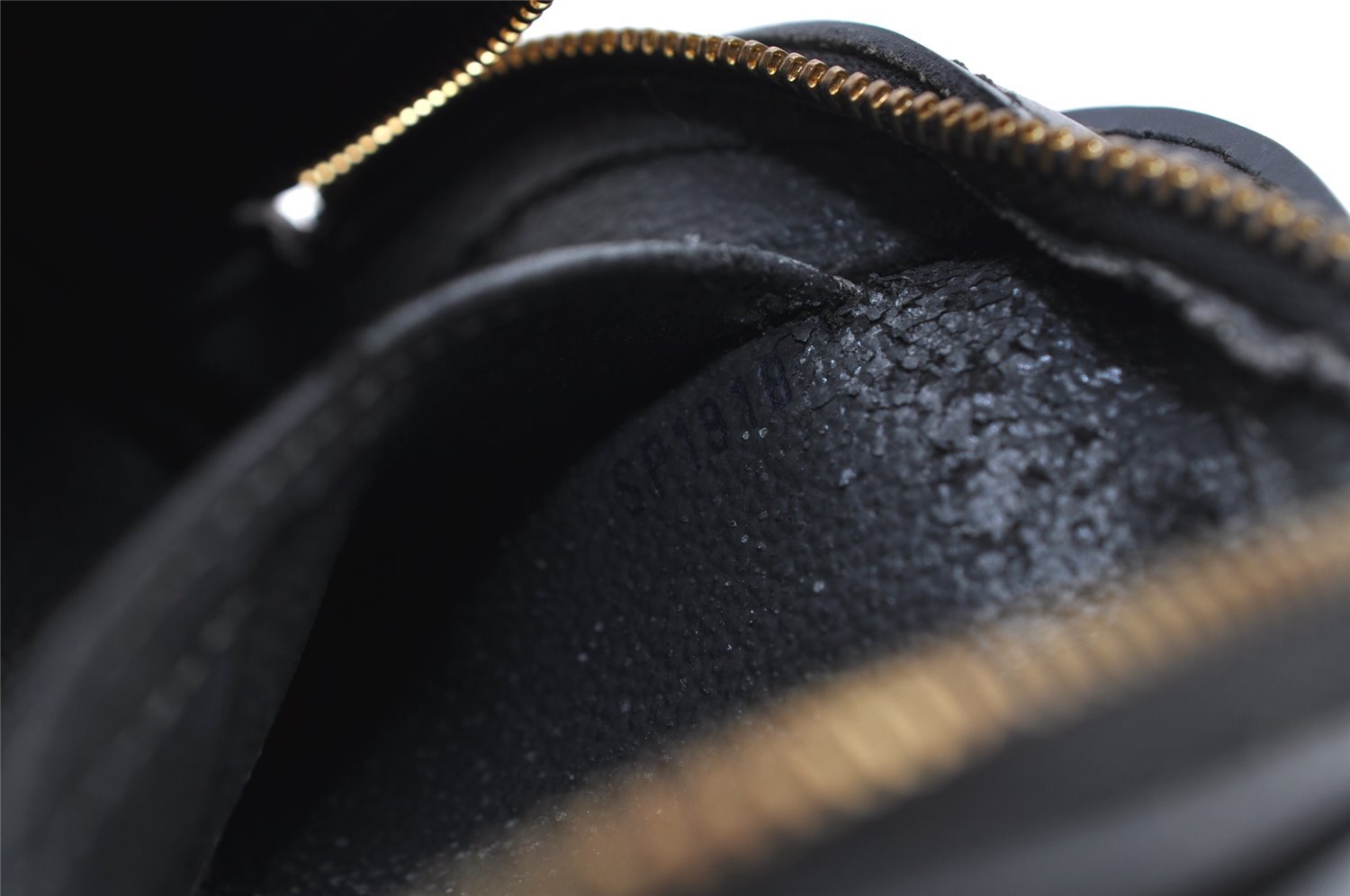 Authentic Louis Vuitton Epi Dauphine Cosmetic Pouch Black M48442 LV 0111J