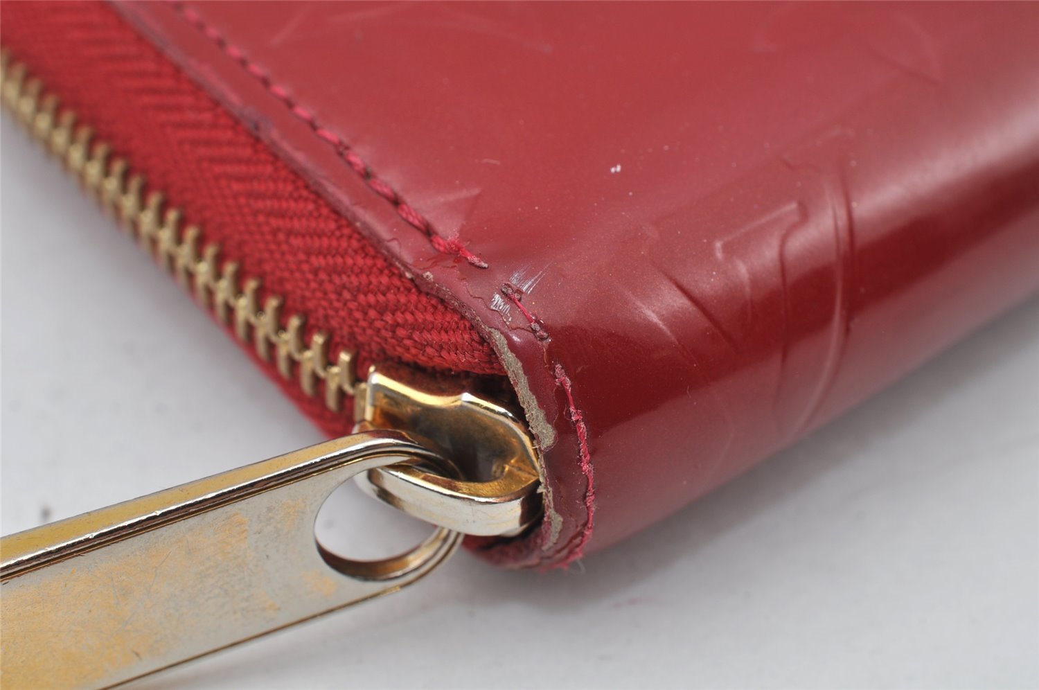 Authentic Louis Vuitton Vernis Zippy Wallet Long Purse Red M91981 LV 0112J