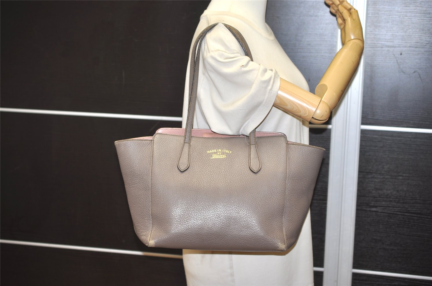 Authentic GUCCI Swing Medium Shoulder Tote Bag Leather 354408 Gray 0112K