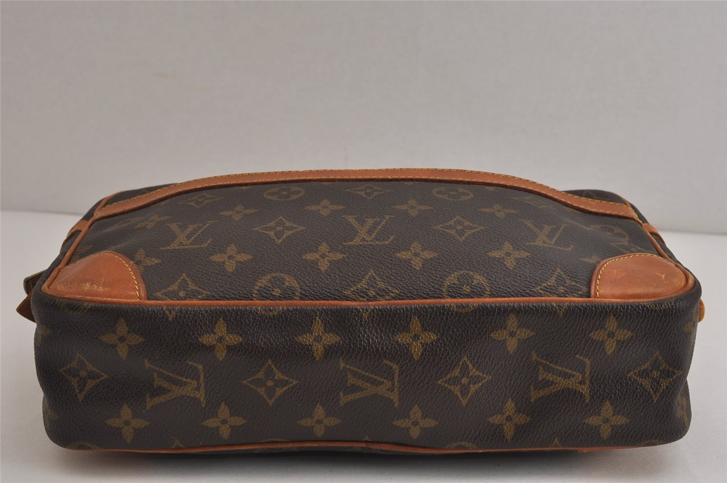 Authentic Louis Vuitton Monogram Compiegne 28 Clutch Hand Bag M51845 LV 0118K