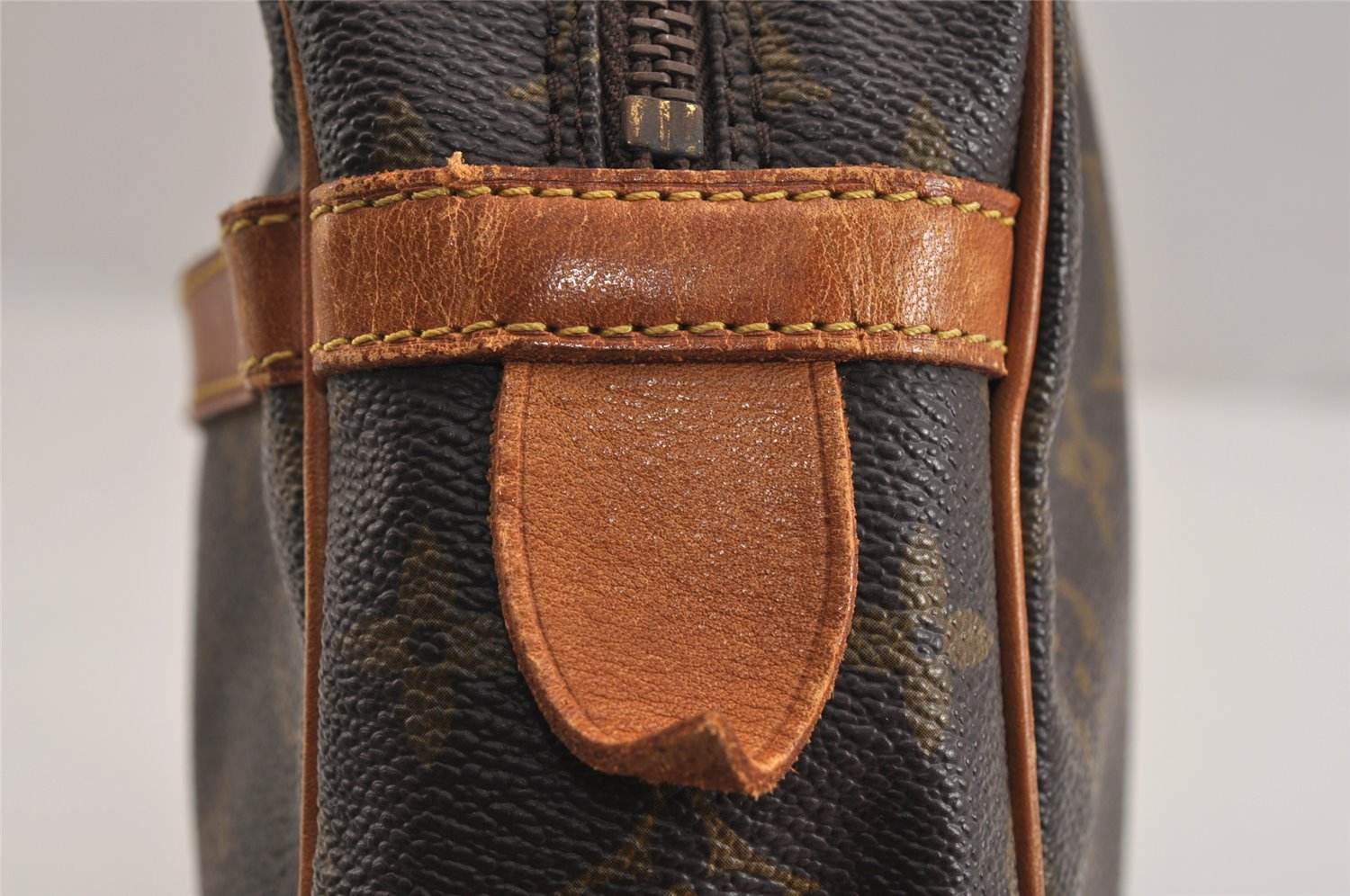 Authentic Louis Vuitton Monogram Compiegne 28 Clutch Hand Bag M51845 LV 0118K