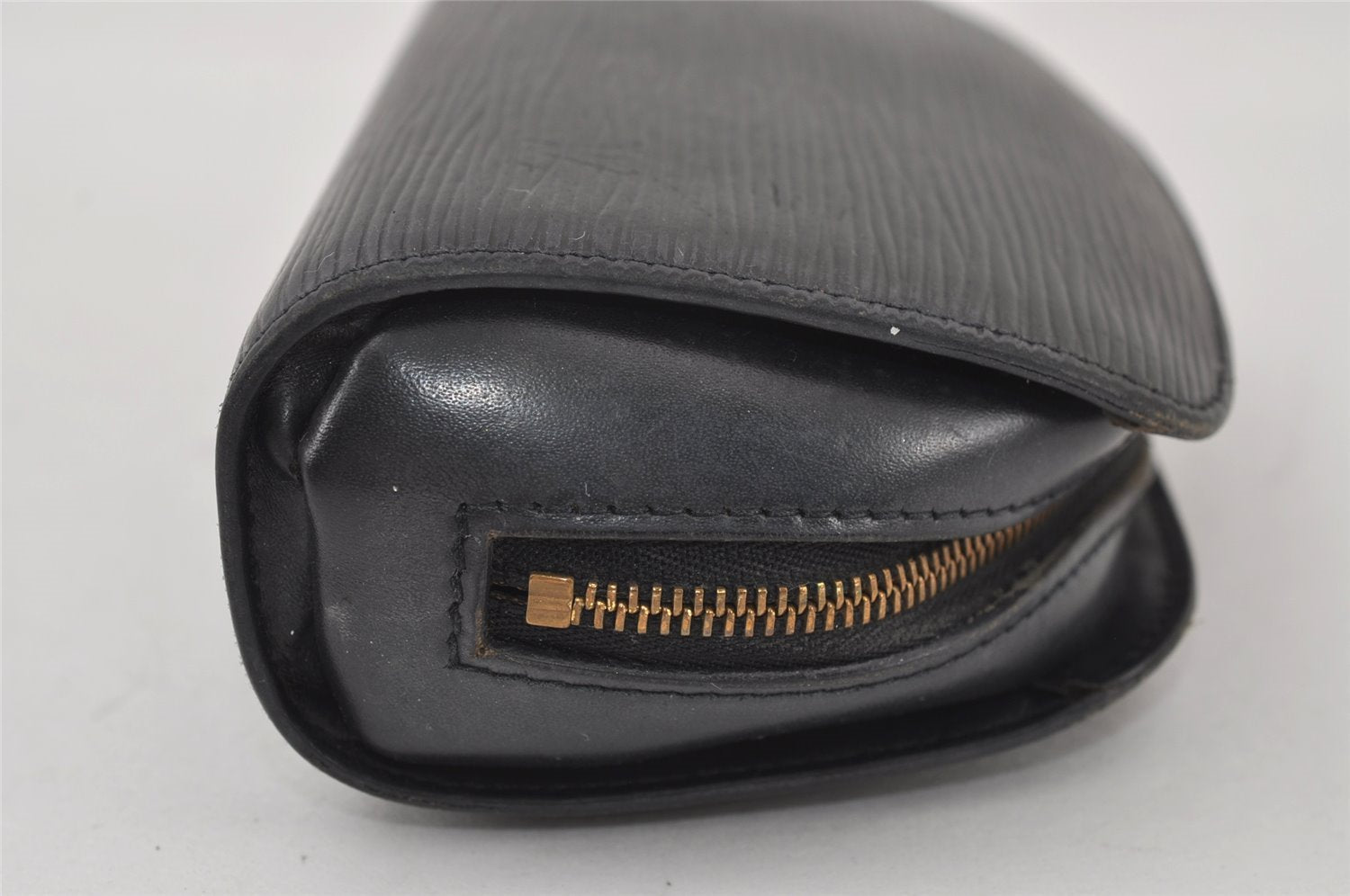 Authentic Louis Vuitton Epi Dauphine Cosmetic Pouch Black M48442 LV 0126J