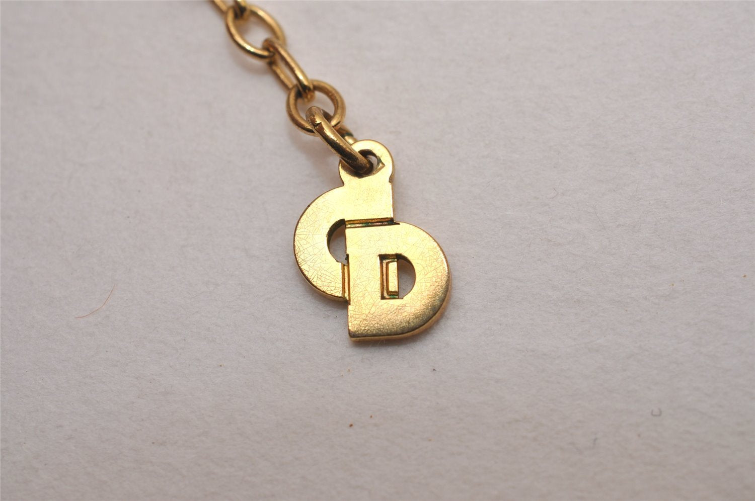 Authentic Christian Dior Gold Tone Rhinestone Chain Pendant Necklace CD 0141J