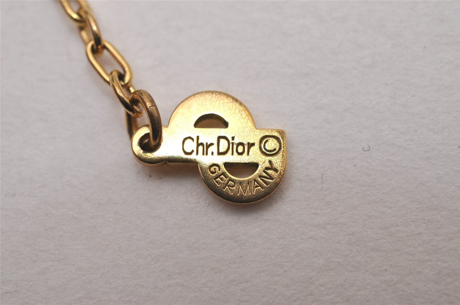 Authentic Christian Dior Gold Tone Rhinestone Chain Pendant Necklace CD 0141J