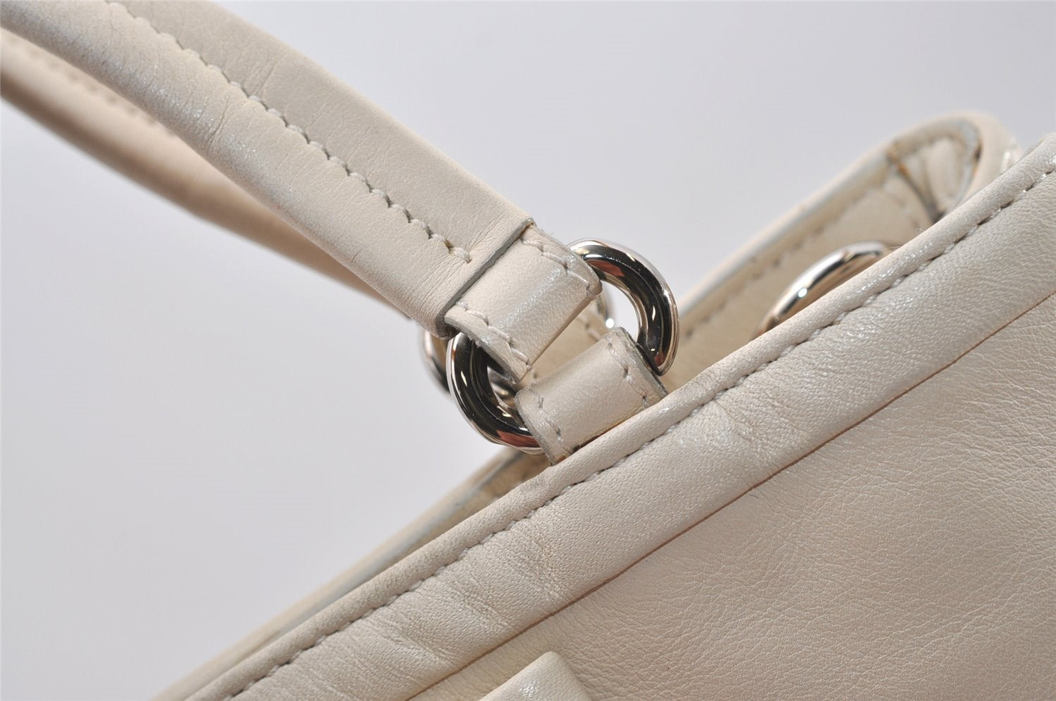 Authentic Salvatore Ferragamo Vara Ribbon Leather 2Way Tote Bag White SF 0145J