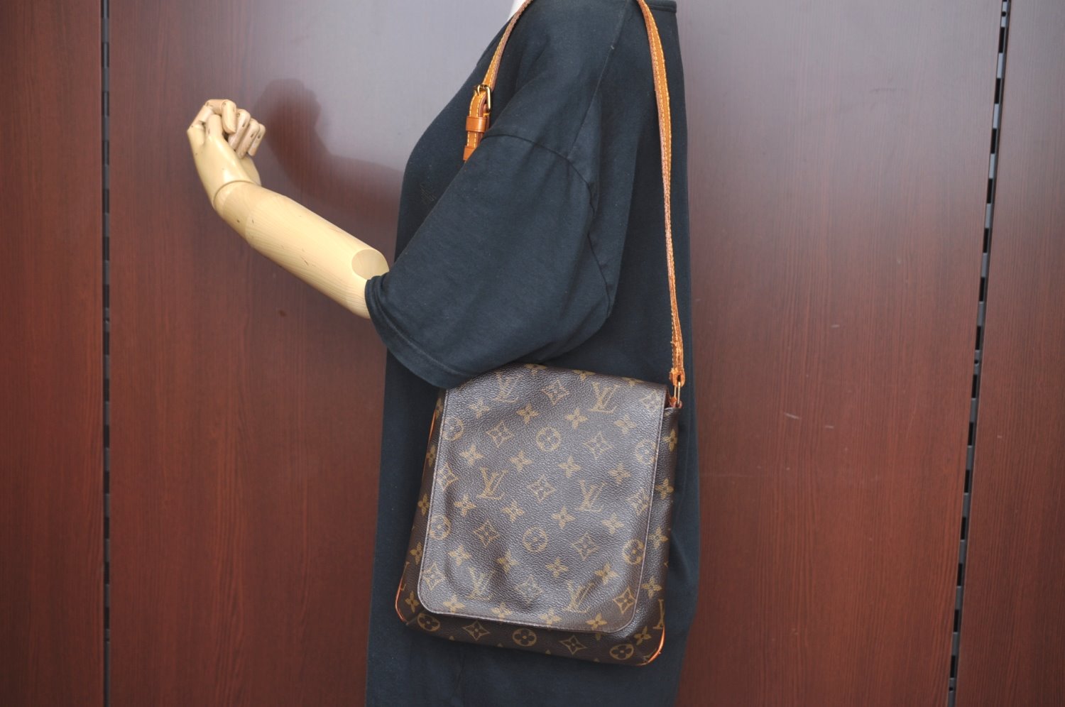 Authentic Louis Vuitton Monogram Musette Salsa Shoulder Bag LV 0170H