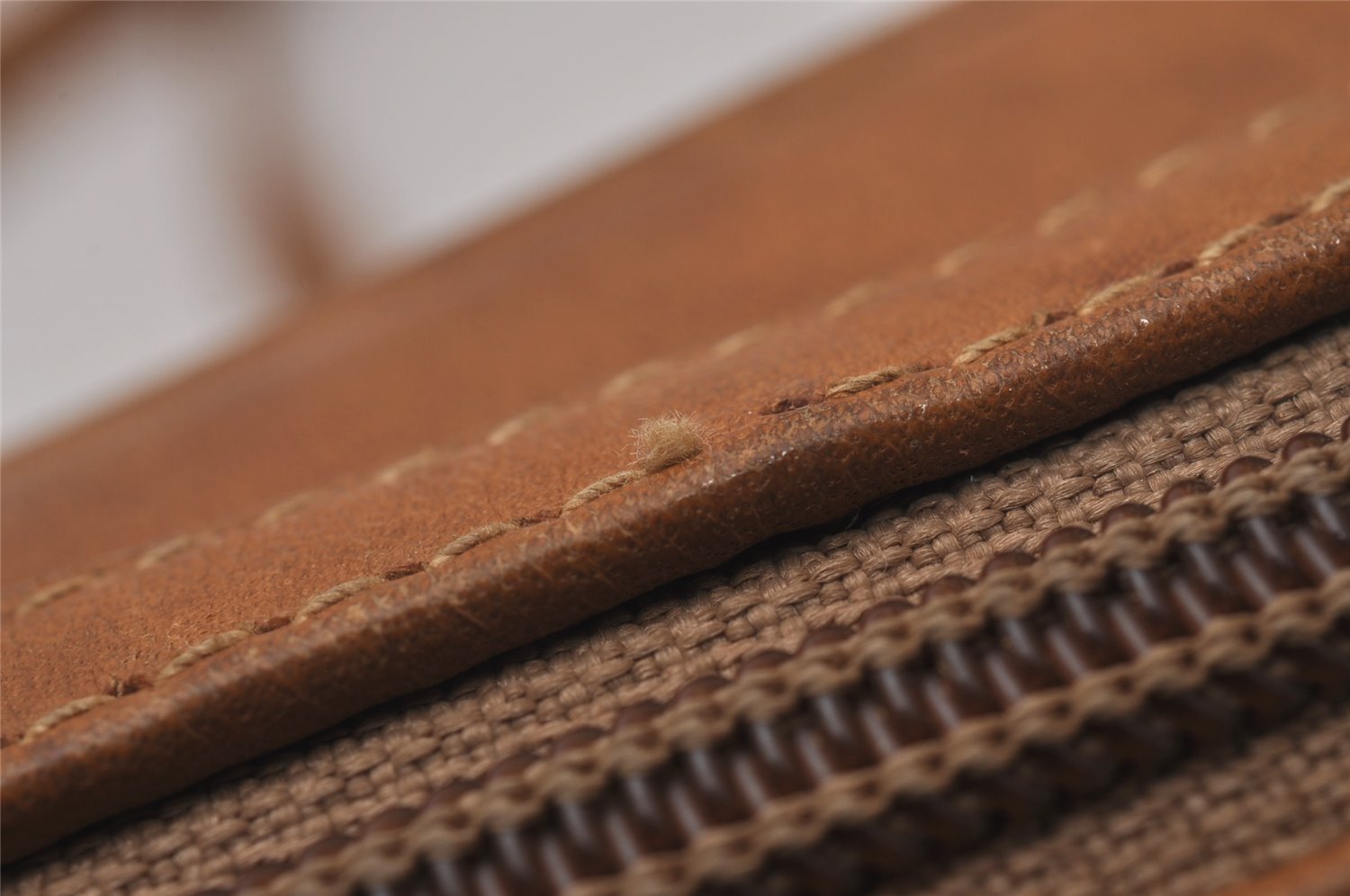 Authentic GUCCI Micro GG PVC Leather Shoulder Cross Body Bag Brown Junk 0178J