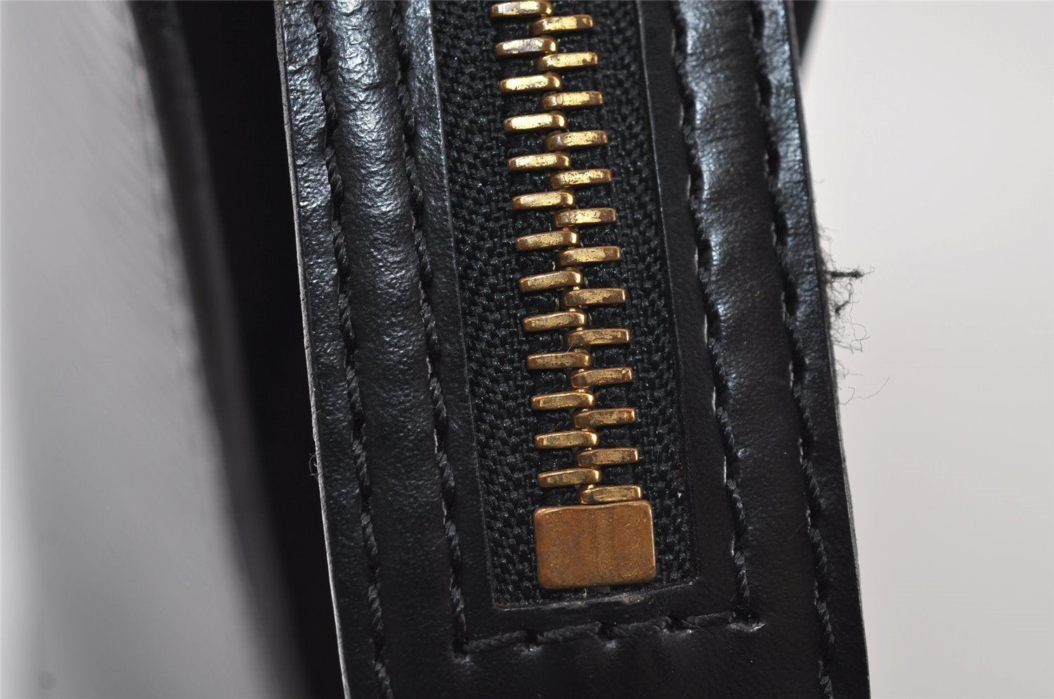 Authentic Louis Vuitton Epi Saint Jacques Hand Bag Black M52272 LV 0179J