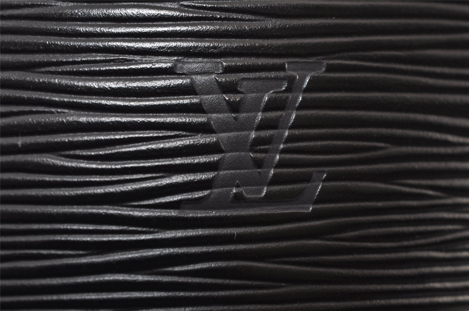 Authentic Louis Vuitton Epi Saint Jacques Hand Bag Black M52272 LV 0179J