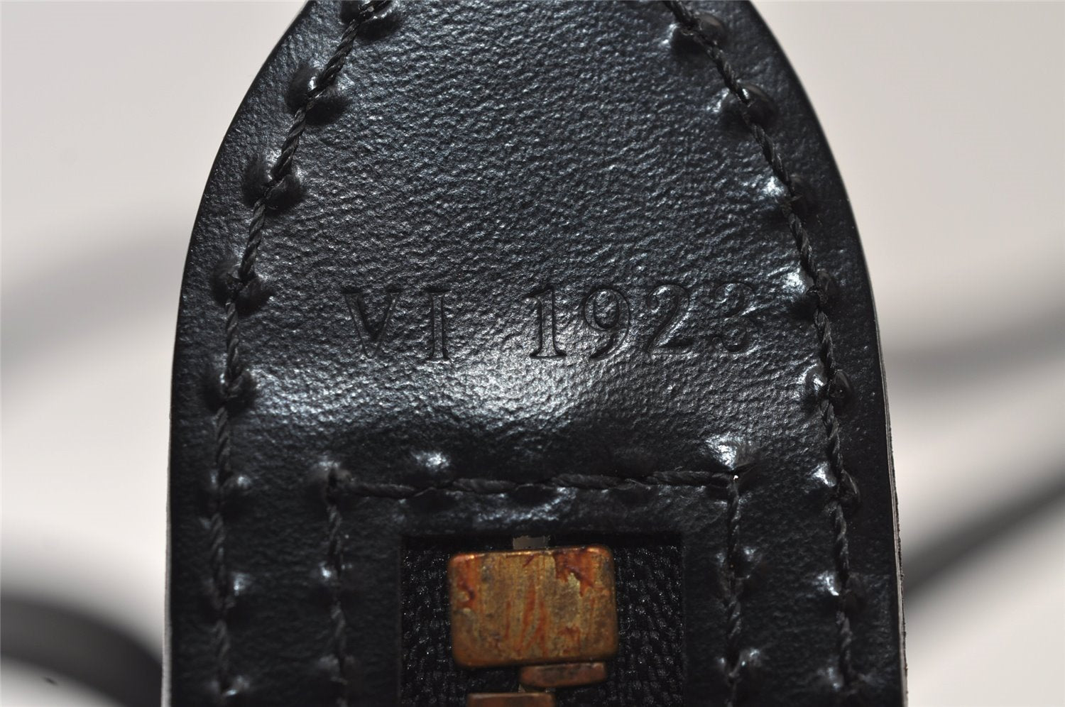 Authentic Louis Vuitton Epi Saint Jacques Hand Bag Black M52272 LV 0179J