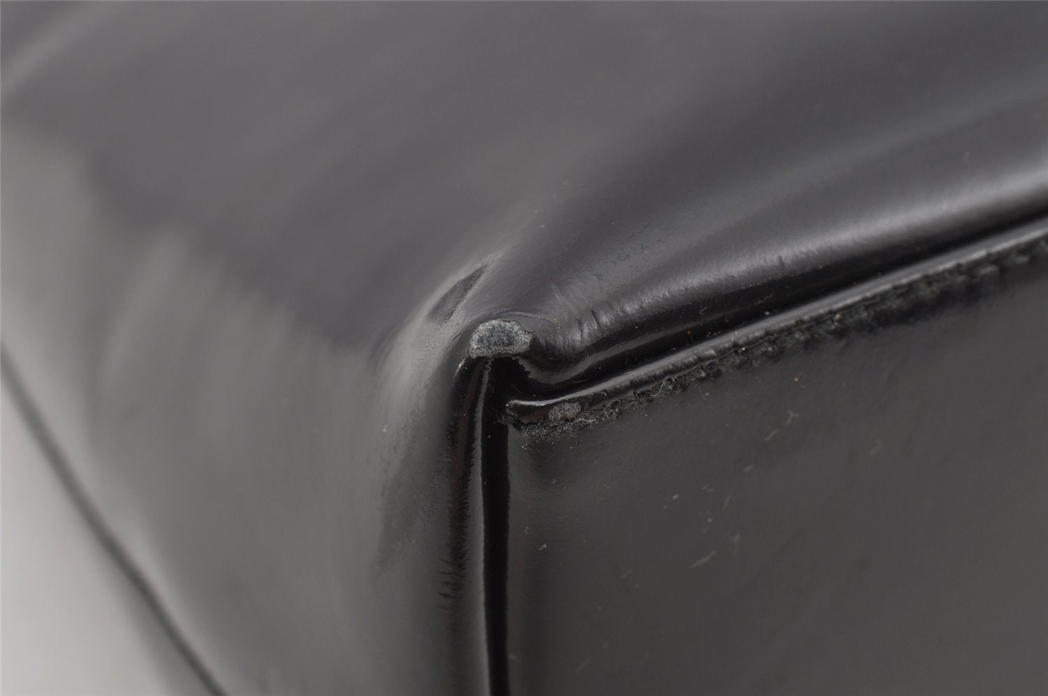 Authentic GUCCI Vintage Bamboo Shoulder Hand Bag Purse Enamel Black Junk 0189J