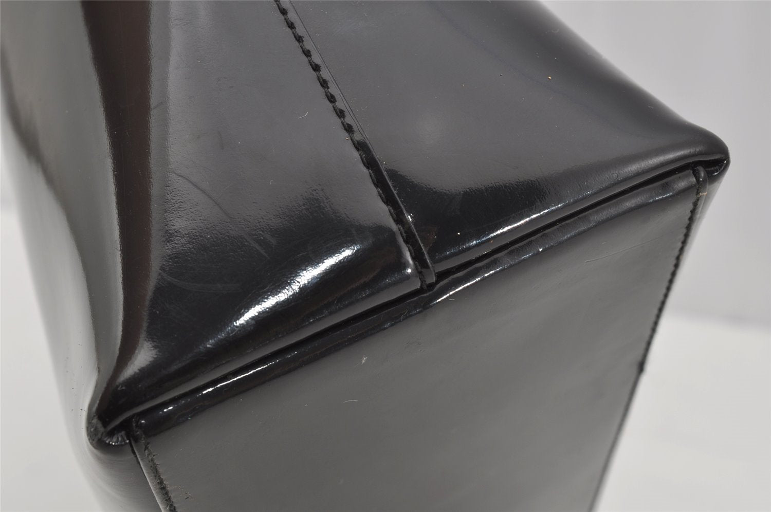 Authentic GUCCI Vintage Bamboo Shoulder Hand Bag Purse Enamel Black Junk 0189J