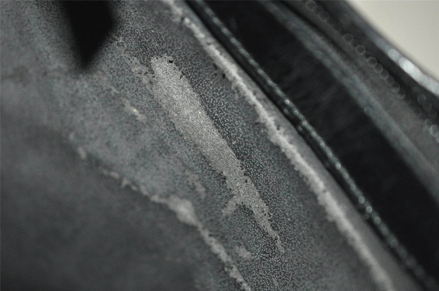 Authentic GUCCI Vintage Bamboo Shoulder Hand Bag Purse Enamel Black Junk 0189J