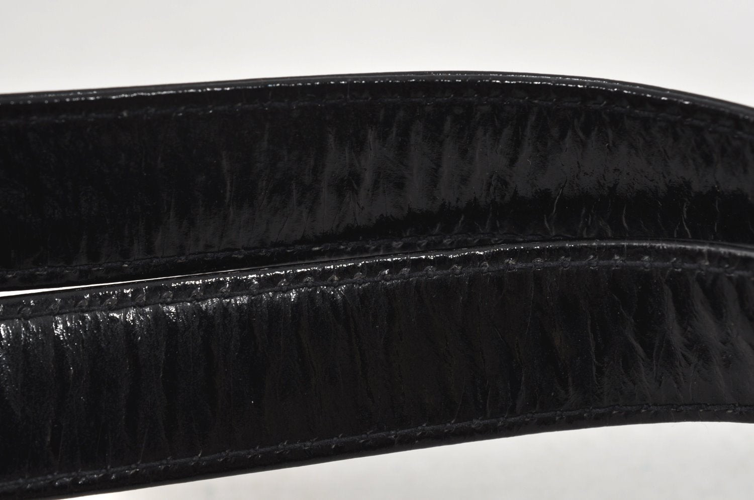 Authentic GUCCI Vintage Shoulder Cross Body Bag Purse Enamel Black 0192J