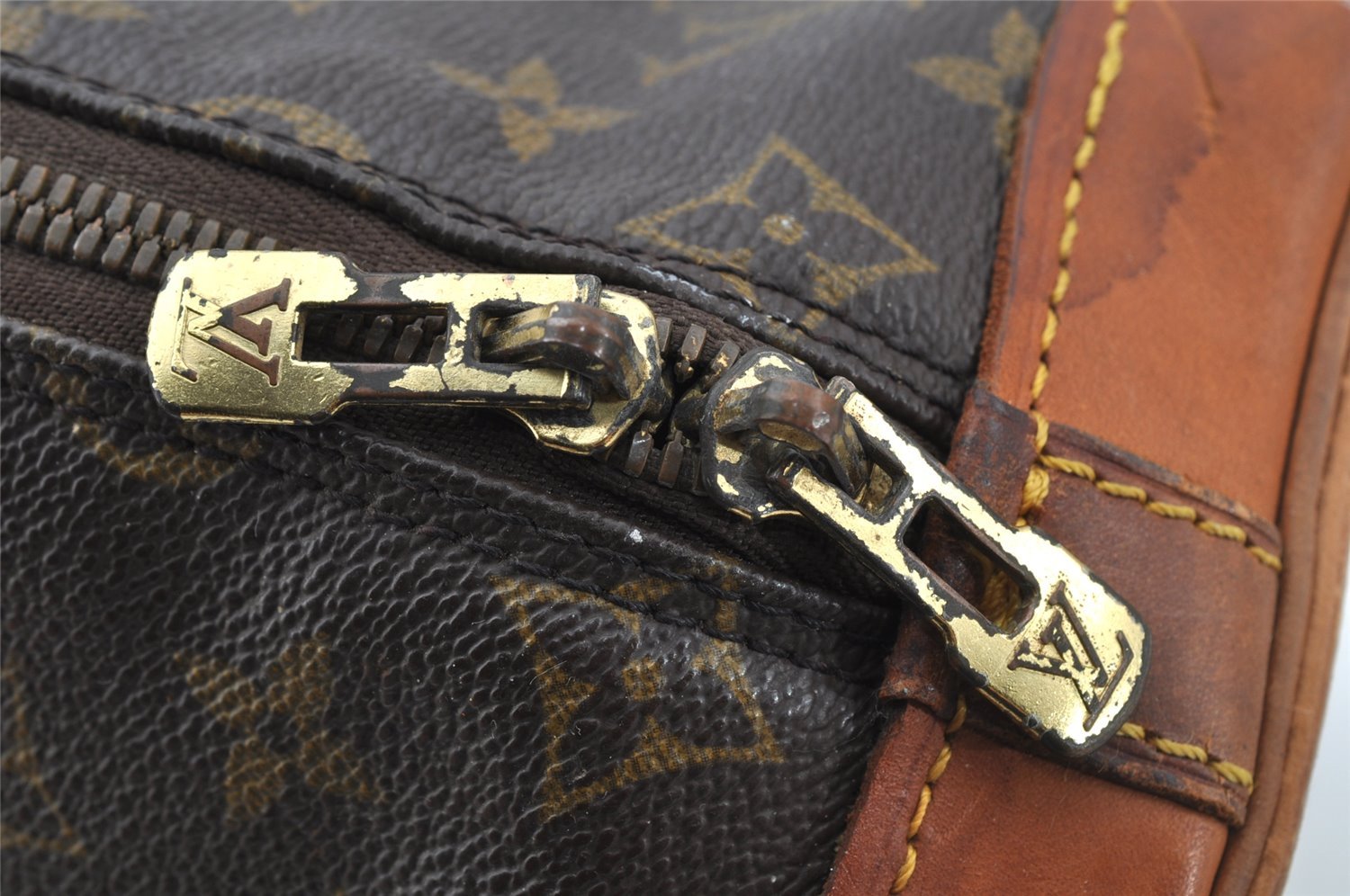 Authentic Louis Vuitton Monogram Alma Hand Bag Purse M51130 LV 0194J