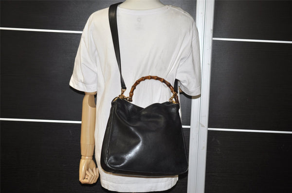 Authentic GUCCI Vintage Bamboo 2way Shoulder Hand Bag Leather Black Junk 0201I