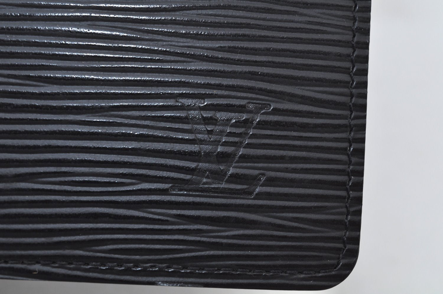 Authentic Louis Vuitton Epi Agenda MM Notebook Cover Black R20202 LV 0206J