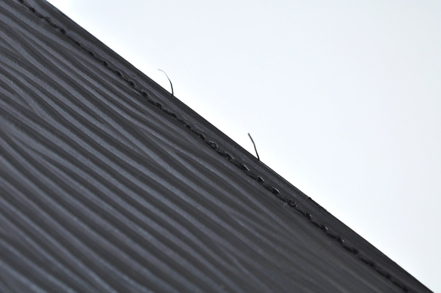 Authentic Louis Vuitton Epi Agenda MM Notebook Cover Black R20202 LV 0206J