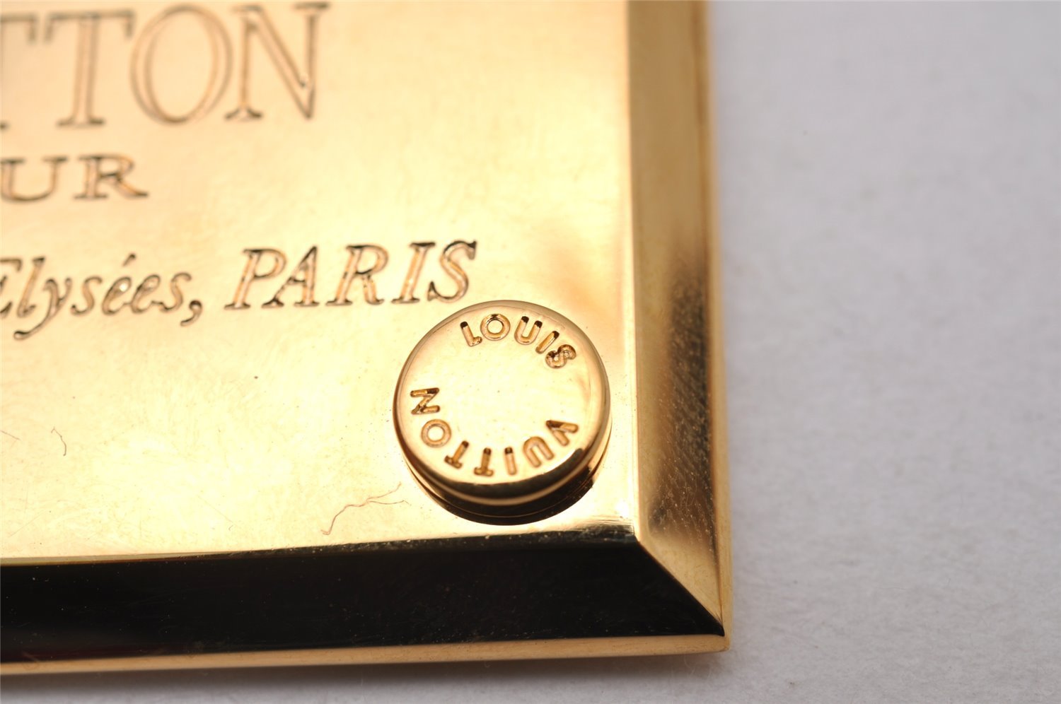 Authentic Louis Vuitton Inventeur Logo Key Chain Charm Mirror Gold LV 0208J