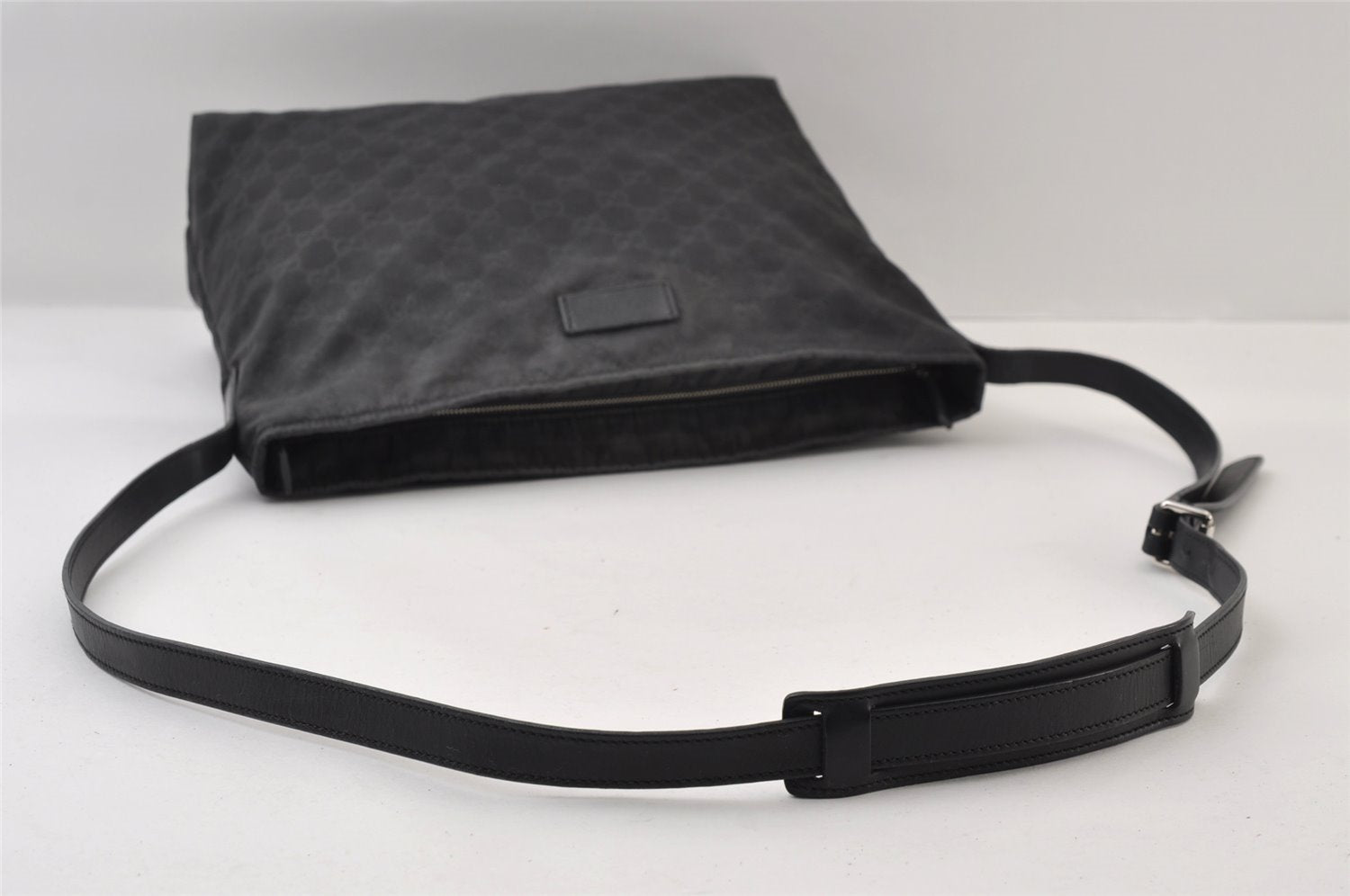Authentic GUCCI Shoulder Cross Body Bag GG Nylon Leather 308840 Black 0212J