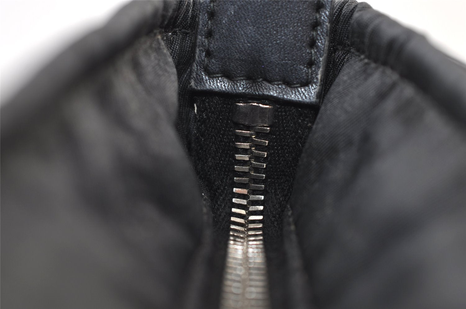 Authentic GUCCI Shoulder Cross Body Bag GG Nylon Leather 308840 Black 0212J