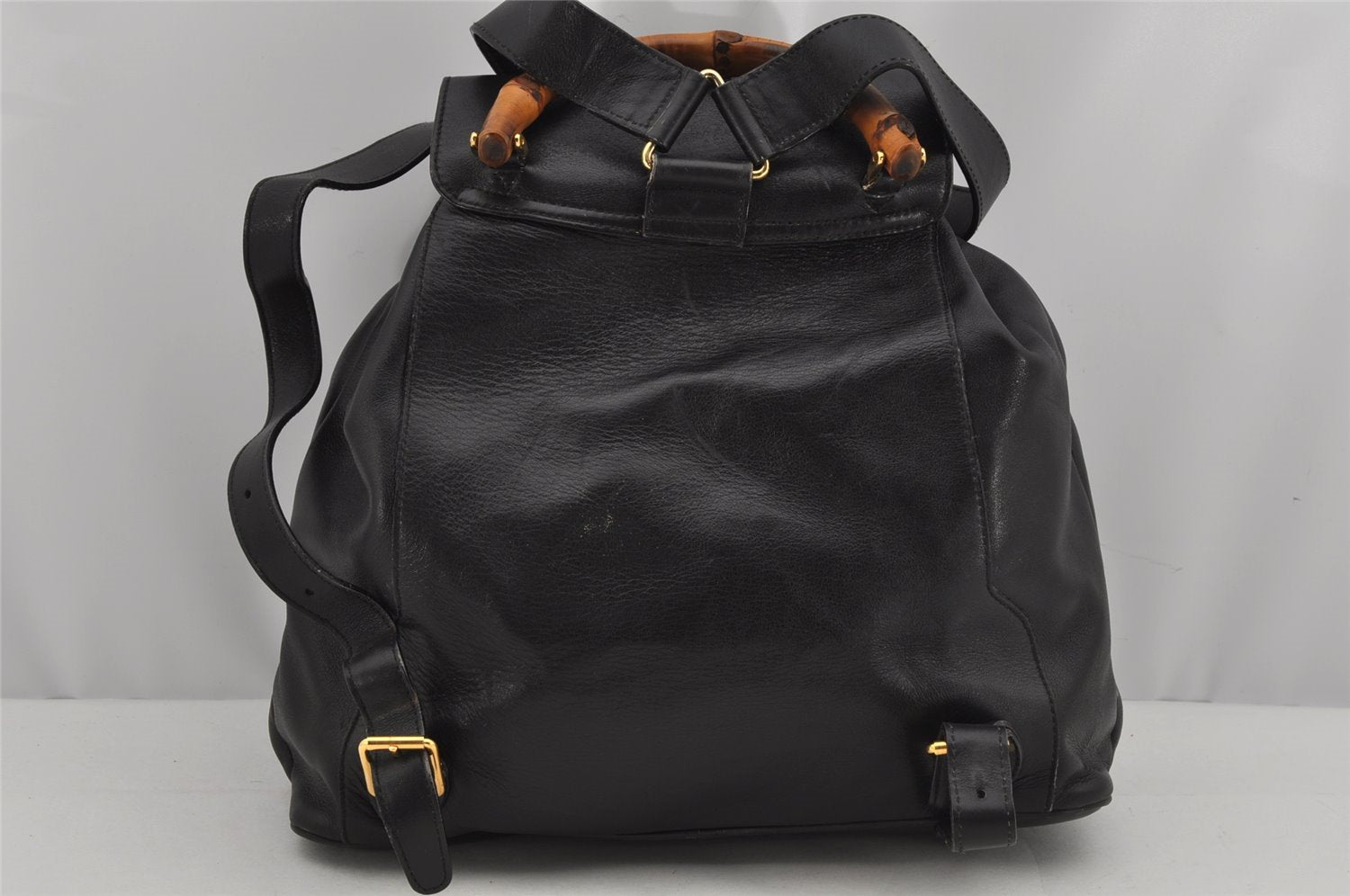 Authentic GUCCI Vintage Bamboo Drawstring Backpack Leather Black 0213K