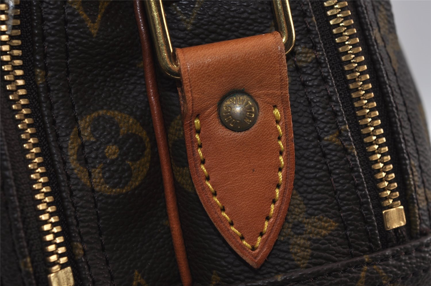 Authentic Louis Vuitton Monogram Reporter GM Shoulder Cross Bag M45252 LV 0220J