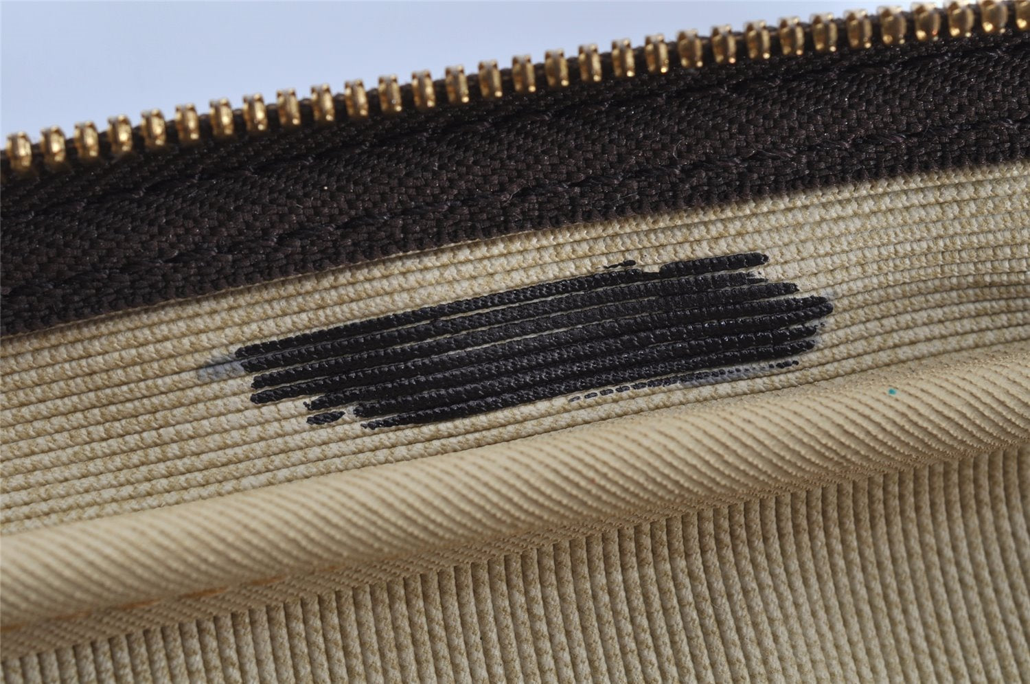 Authentic Louis Vuitton Monogram Reporter GM Shoulder Cross Bag M45252 LV 0220J