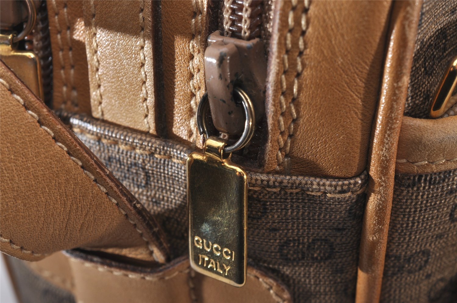 Authentic GUCCI Micro GG PVC Leather Shoulder Cross Body Bag Brown Junk 0223J