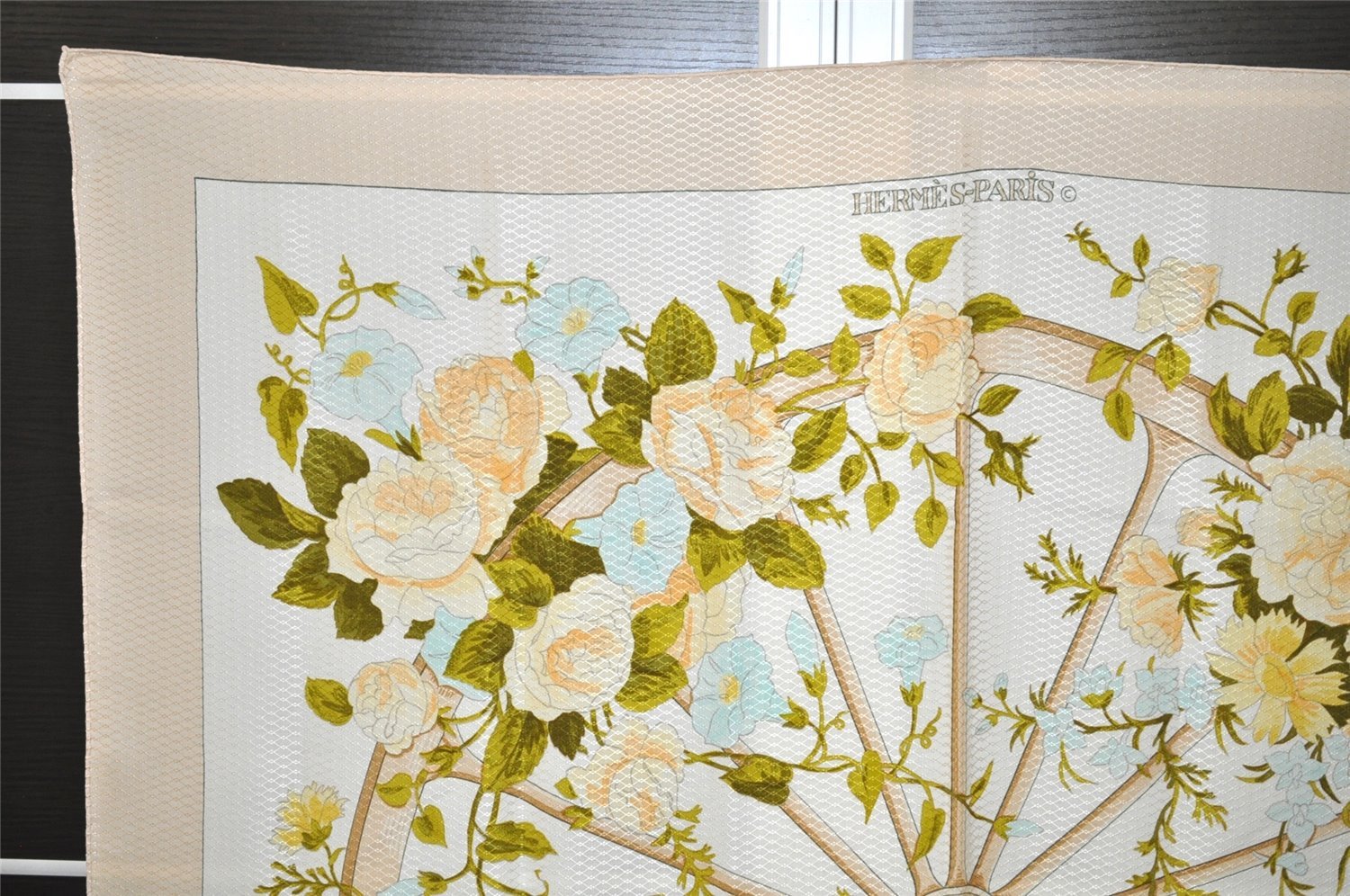 Authentic HERMES Carre 90 Scarf 