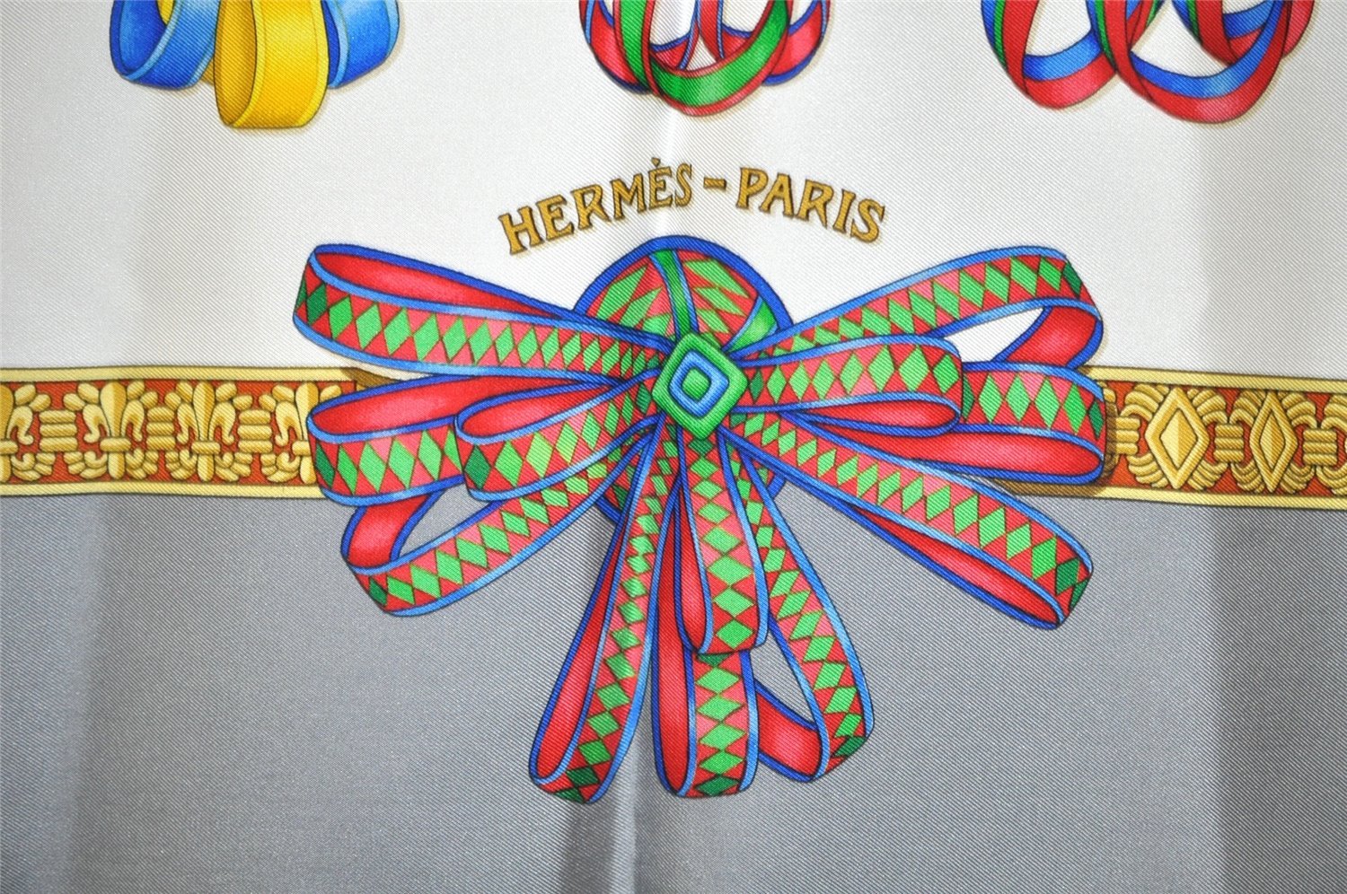 Authentic HERMES Carre 90 Scarf 