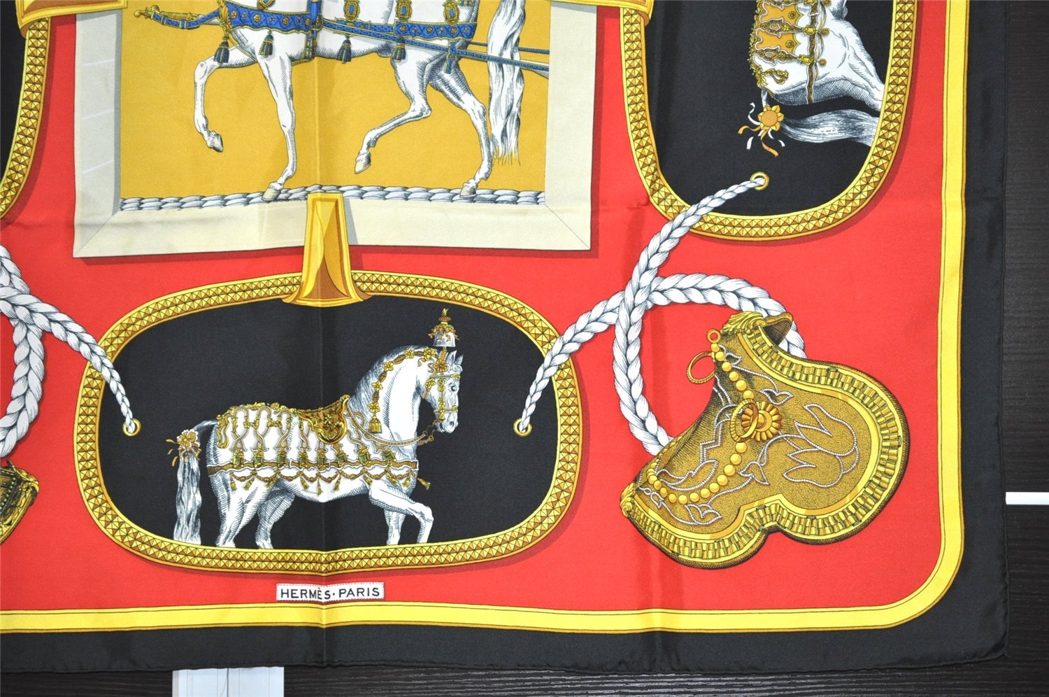 Authentic HERMES Carre 90 Scarf 